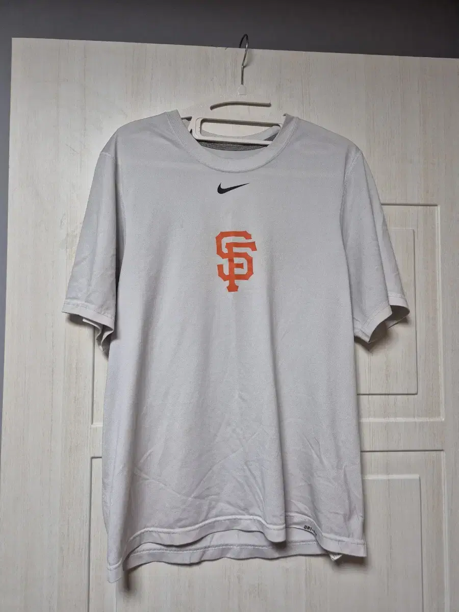 Nike Short Sleeve T-Shirt