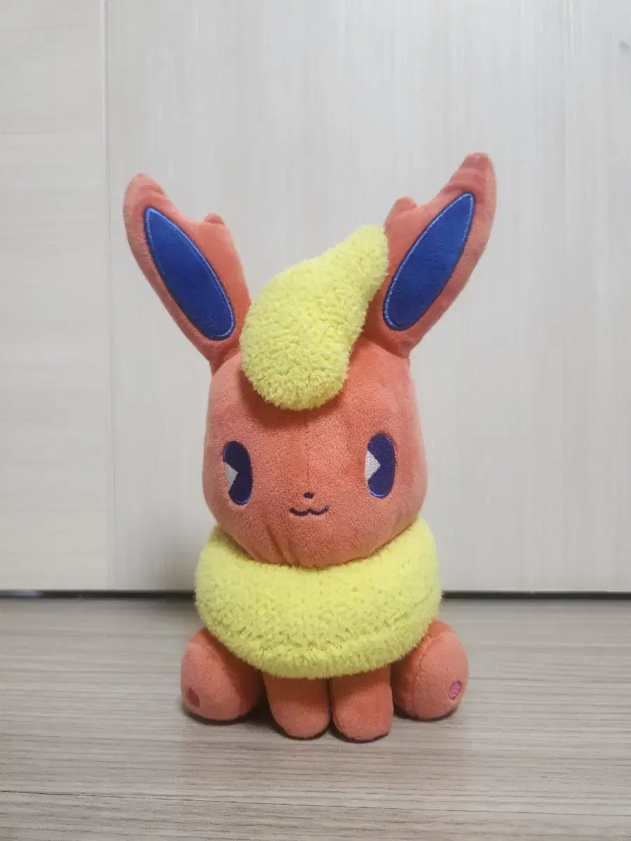 Genuine Pokémon Center Mixed Ore Fruits Milk Booster Medium Eevee Doll Limited Discontinued