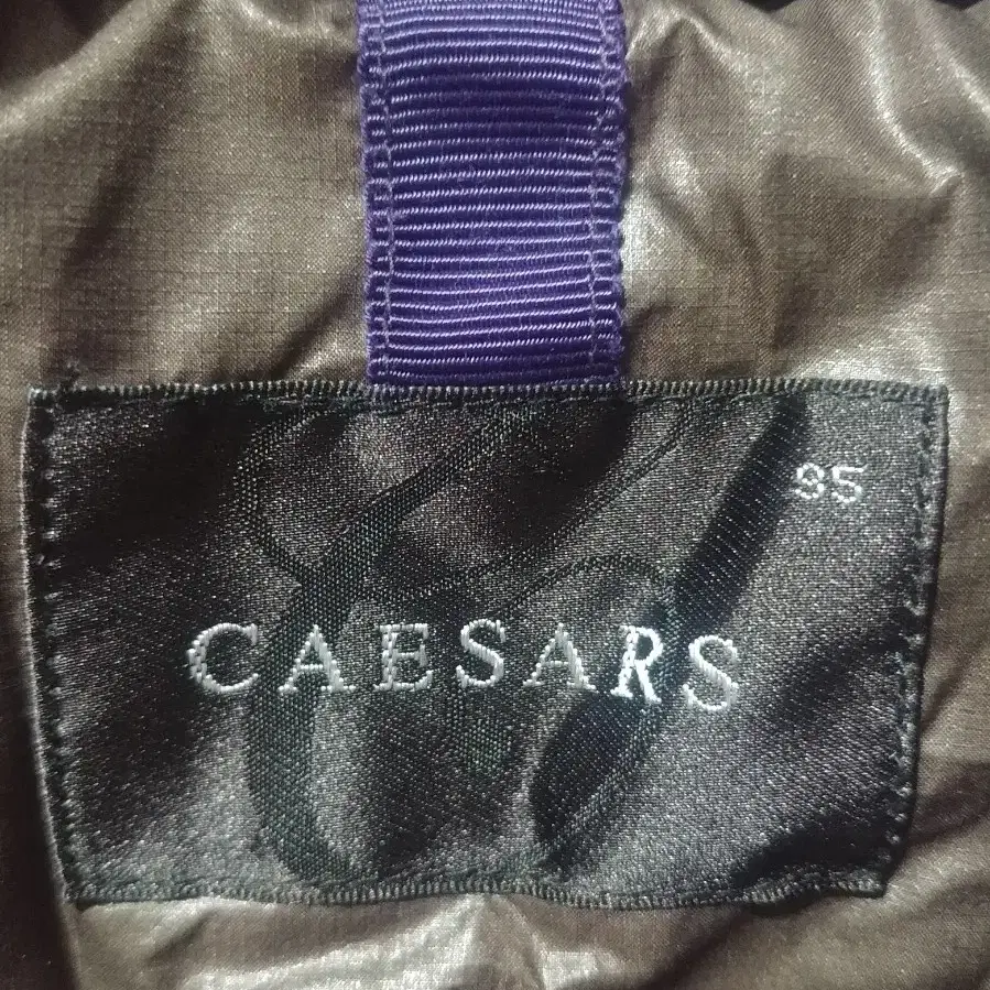 오리털 패딩 95 시저스 브랜드 Caesars 진한 갈색 거의 새것