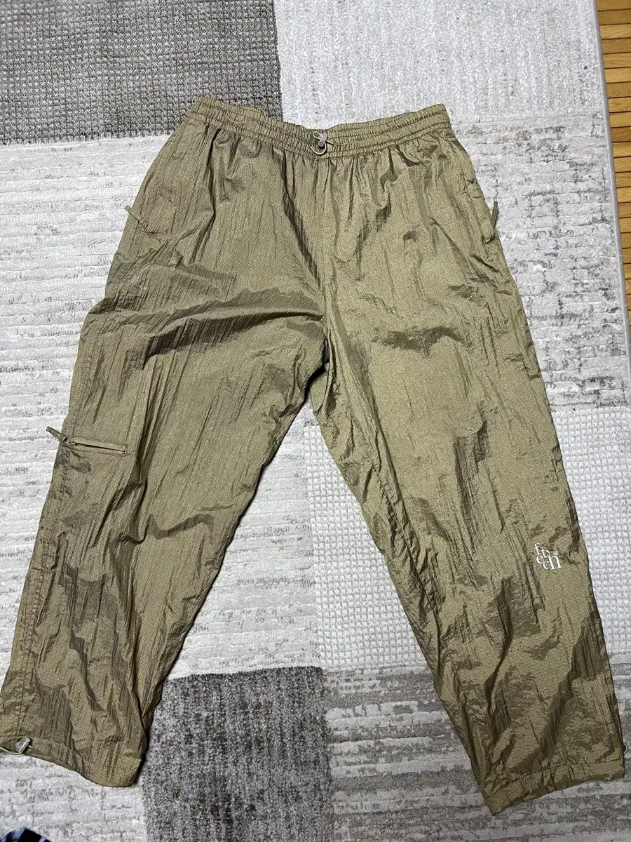 Fetch (patch) pants