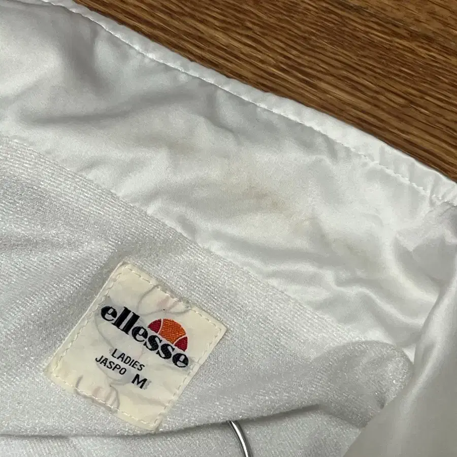 ellesse 엘레쎄 여성 빈티지 바람막이