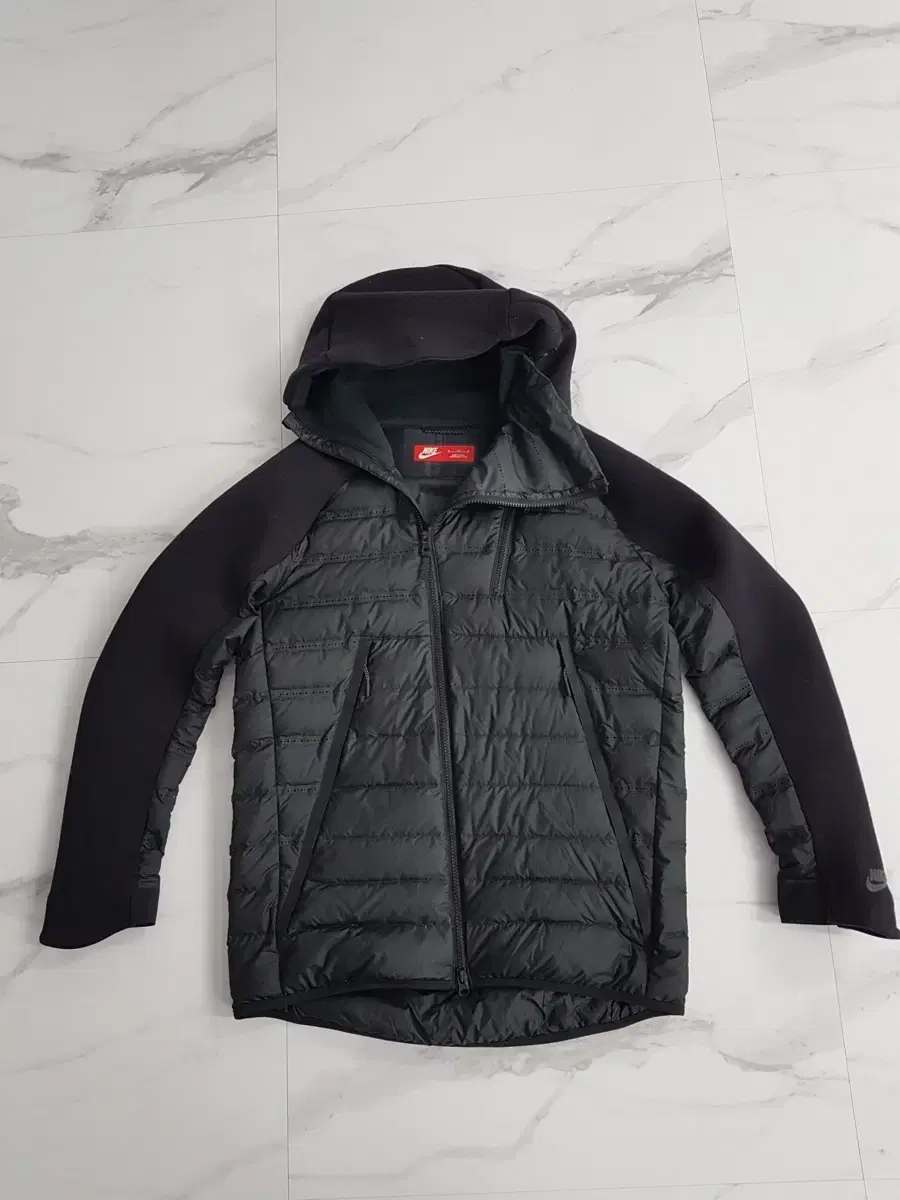 Nike NSW TechFleece Aeroloft Padded Jacket