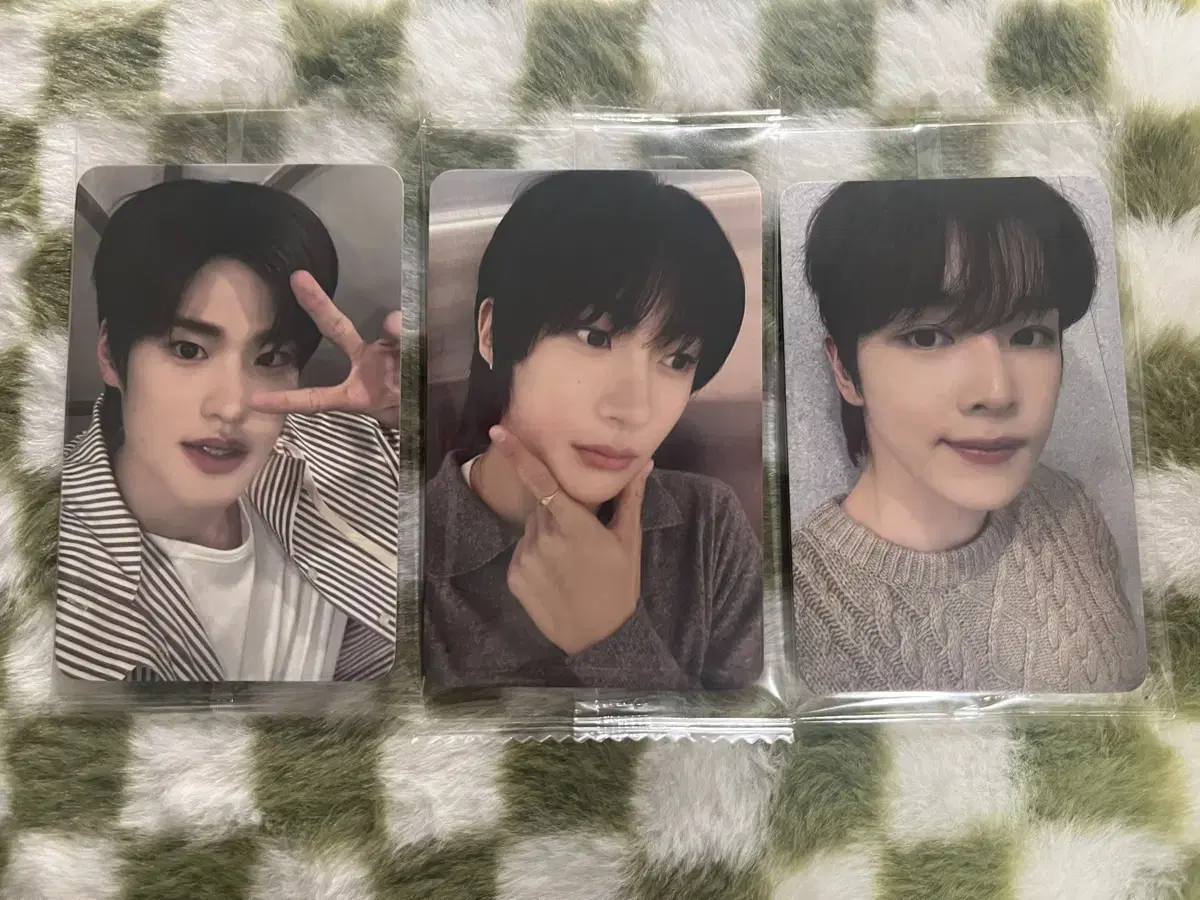 Rize ktwon4u photocard wts! RizeBuncheolAntonPokaSungchanPokaSoheePokaWonbinPoka