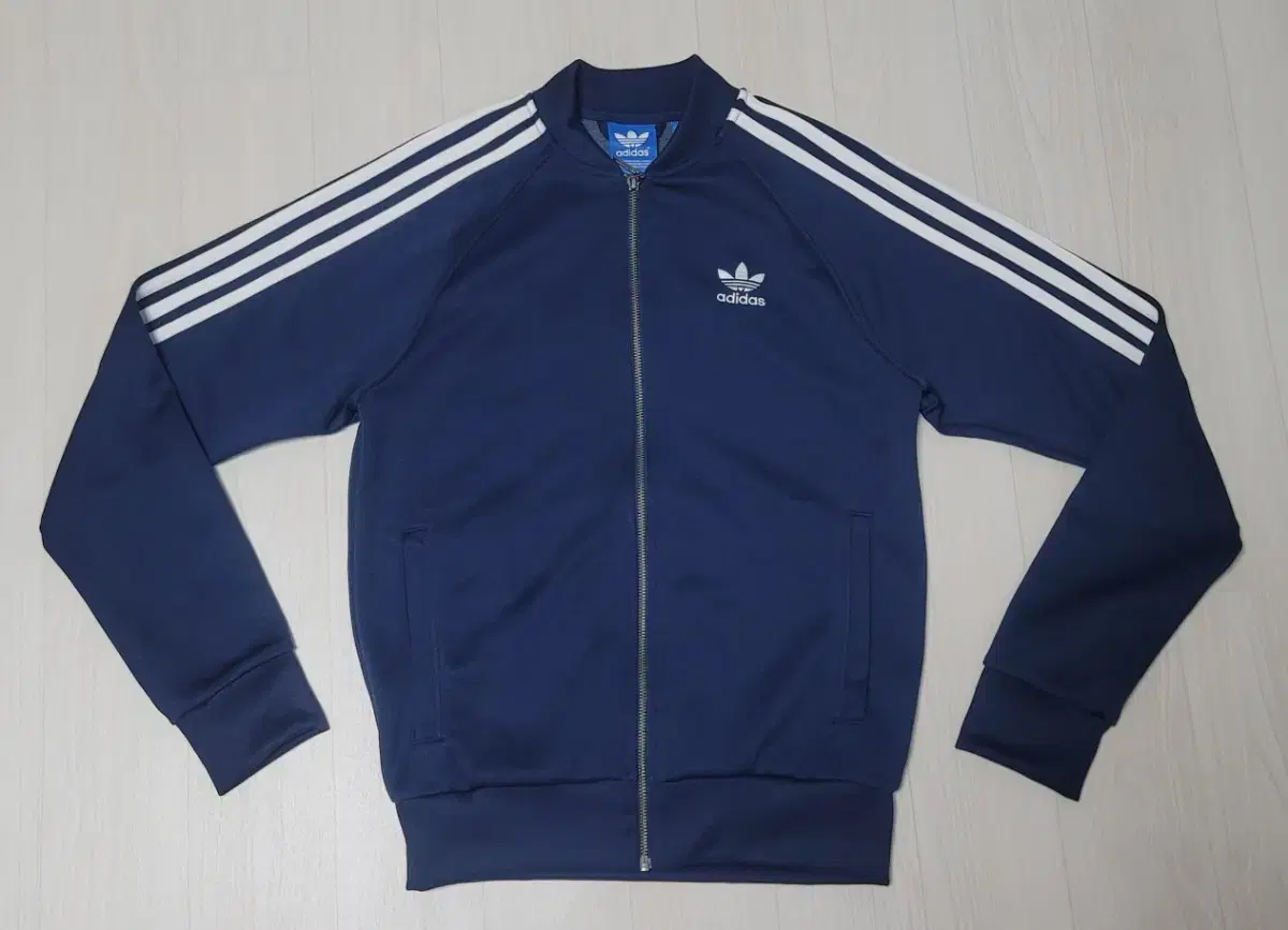 (95)Adidas Superstar Firebird Tracktop1 sells