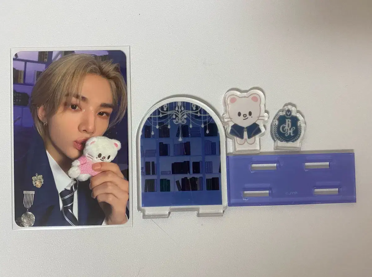 Skz hyunjin Magic School Acrylic Stand photocard Wts.