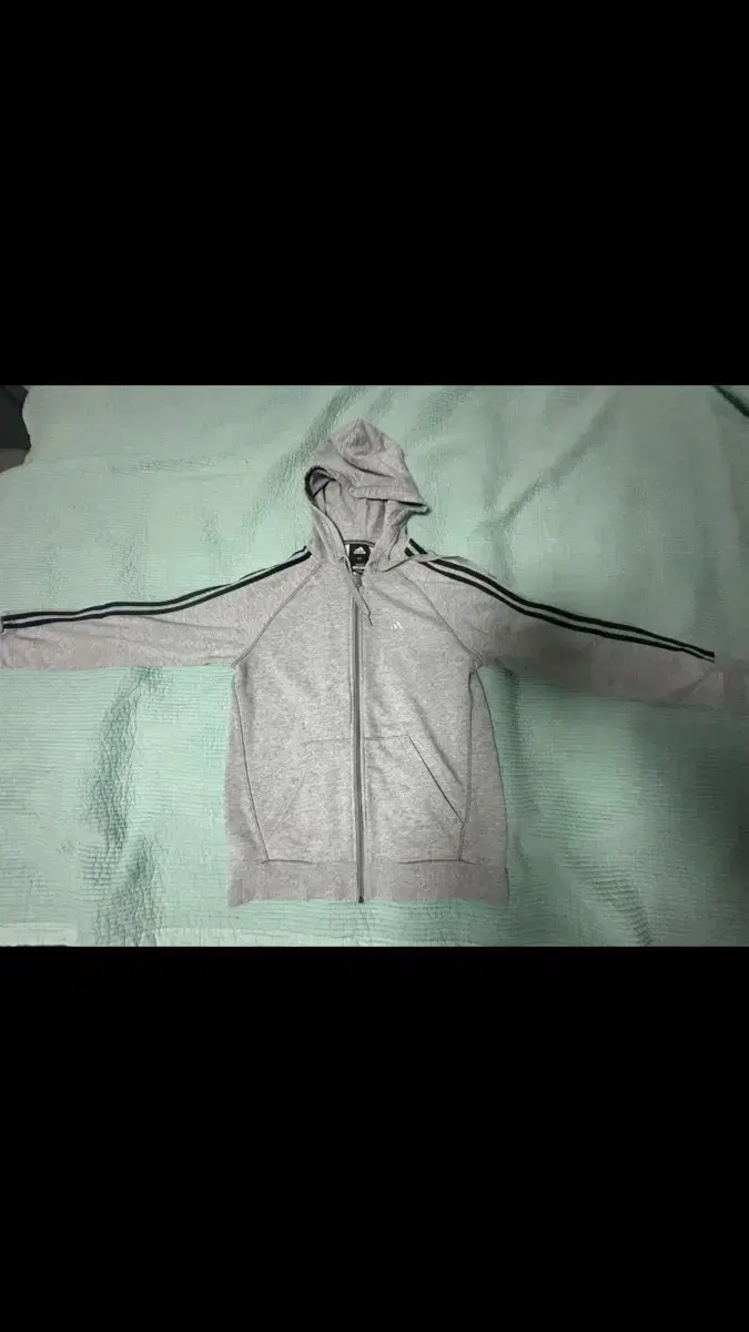 Adidas Hoodie Zip-UpSize Medium