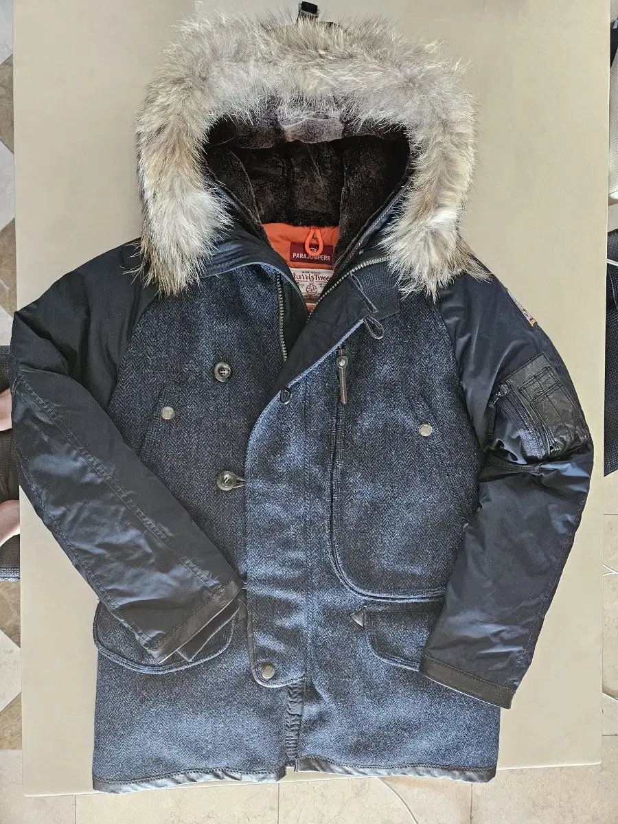 PARAJUMPERS padding