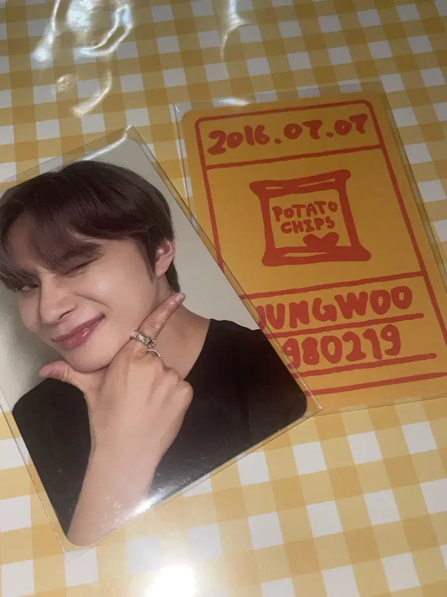 Jungwoo 7th Anniversary md Amulet photocard WTS