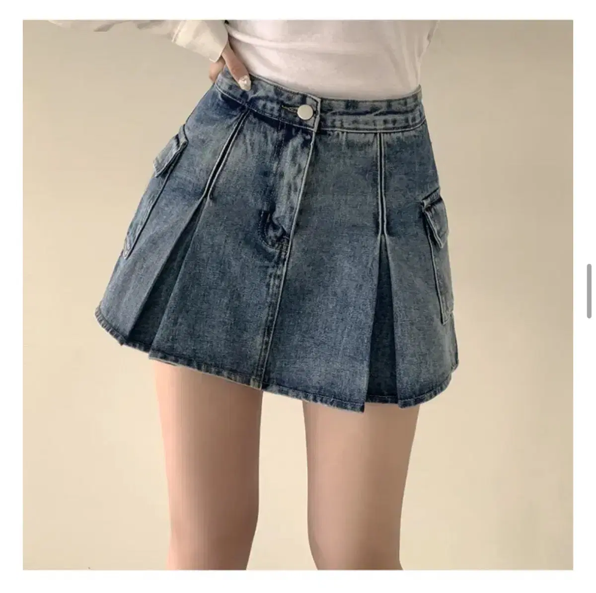 Abby Vintage Wash Pin Tucked Cargo Pocket Pleated Denim Miniskirt