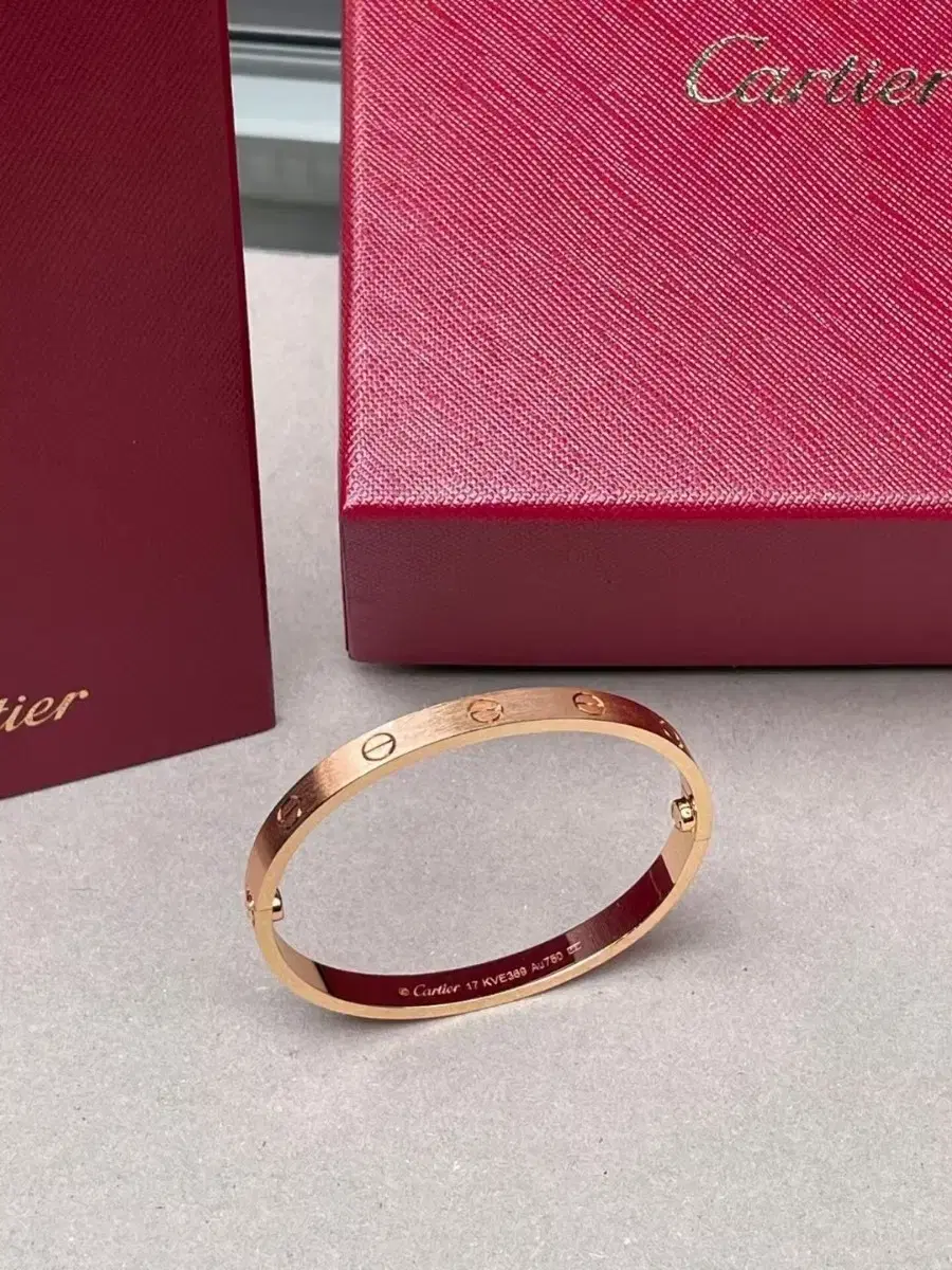 Cartier 새로운 팔찌