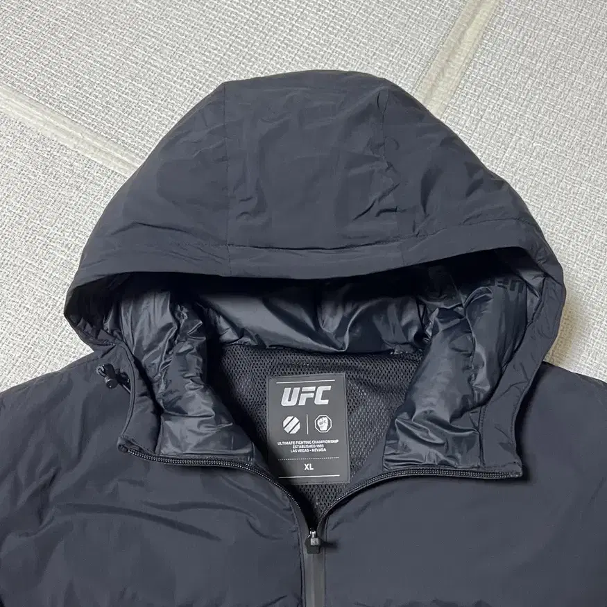 남성 남자 경량패딩 바람막이 UFC SPORT 패딩 판매요