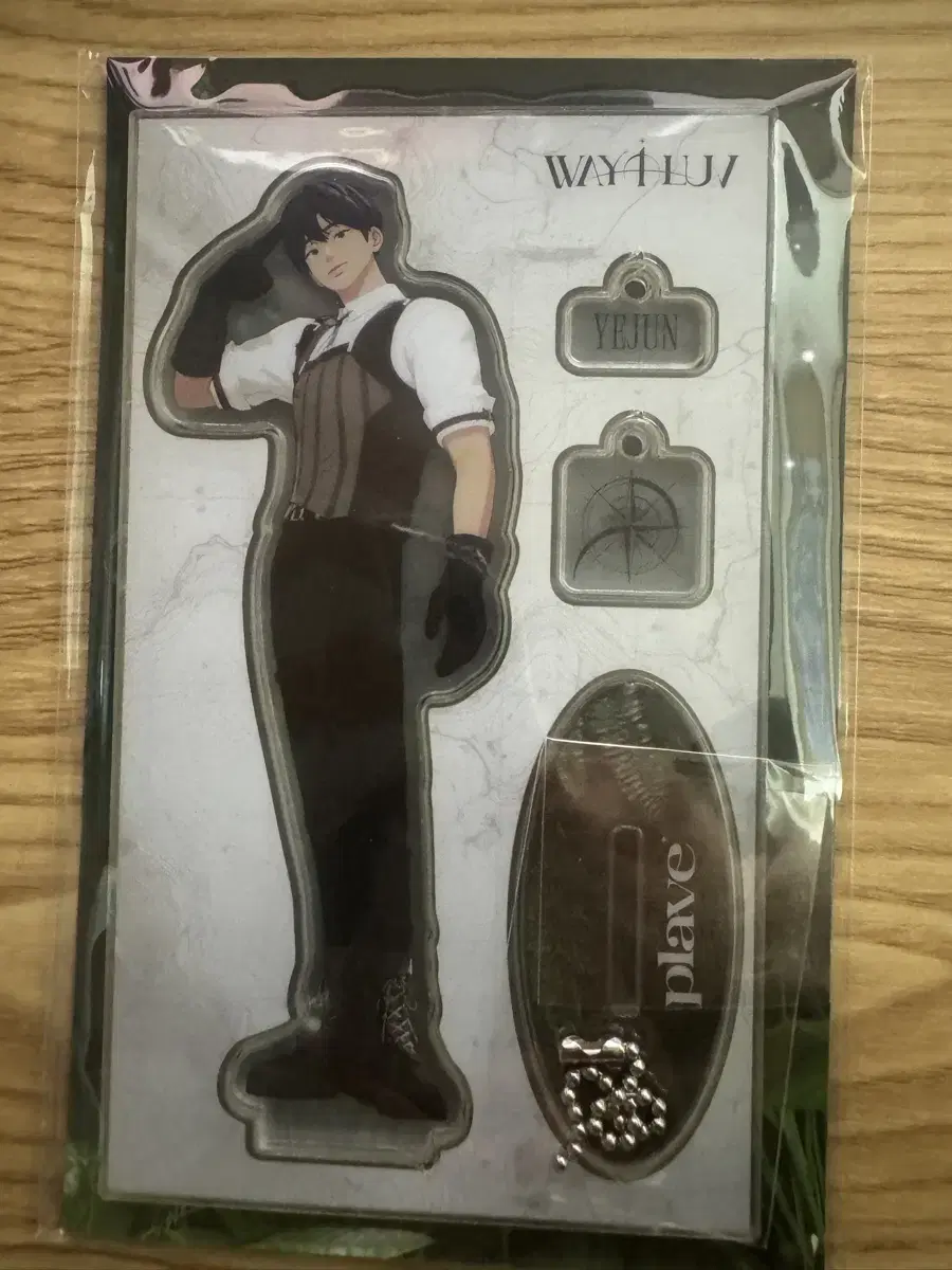 Wayforward W4L acrylic stand (Yejun, Noah, Bamby, Hamin) WTS