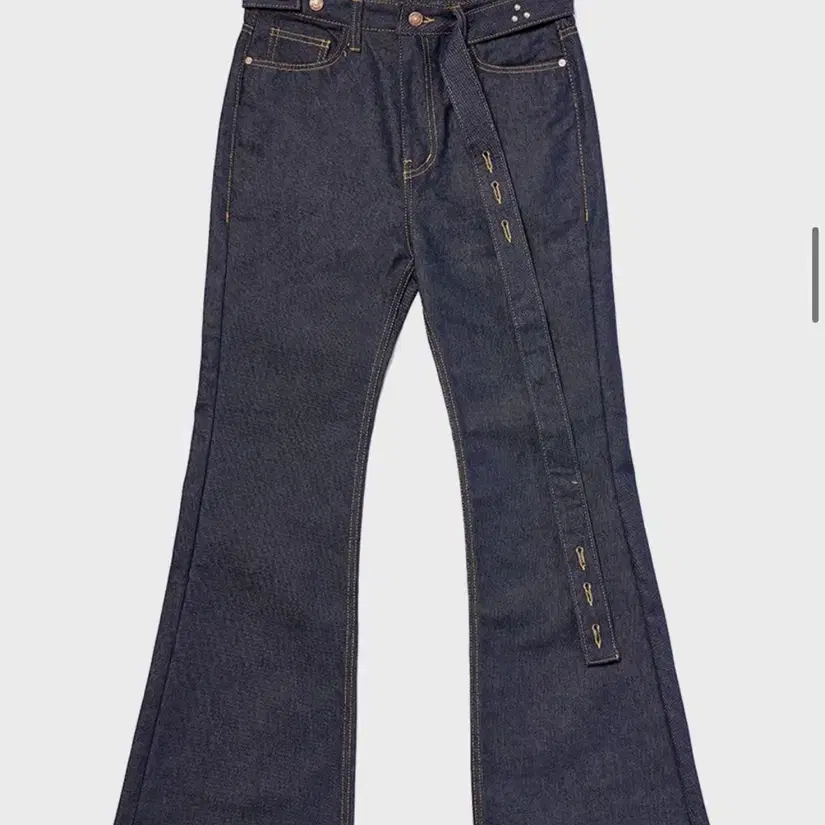 오픈와이와이 BELTED LOOSE BOOTCUT JEAN 2사이즈