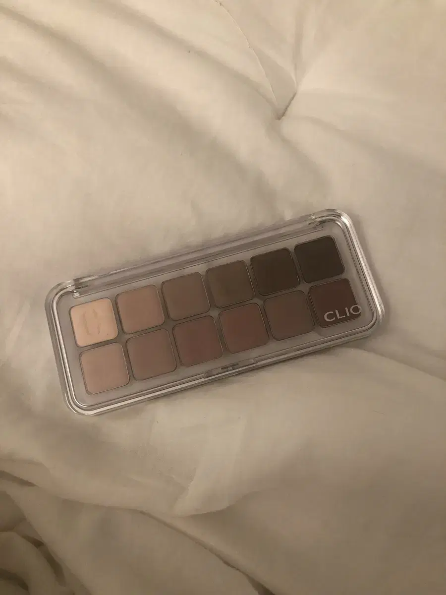 CLIO PRO Eye Palette Air 03 Muted Library