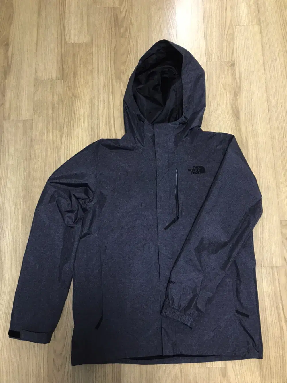 The North Face DryVent Windbreaker M