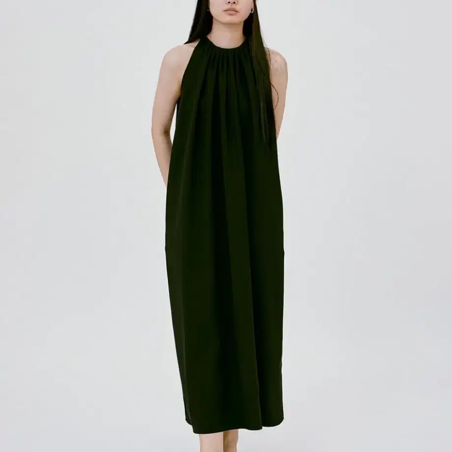 렉토 Recto Gathered Halterneck Dress