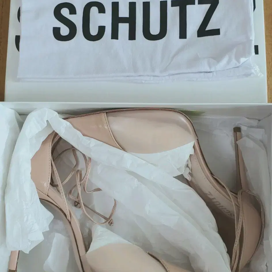 [새상품/이연희, 혜리 착용] SCHUTZ 하이힐 에피(EFFIE)