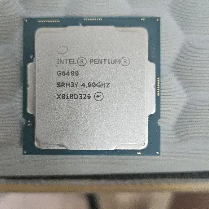 인텔 10대세 cpu g6400 판매합니다