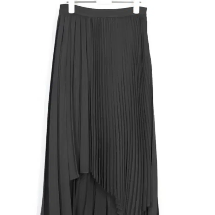 메종마레 UNBALANCED PLEATED SKIRT [GRAY]