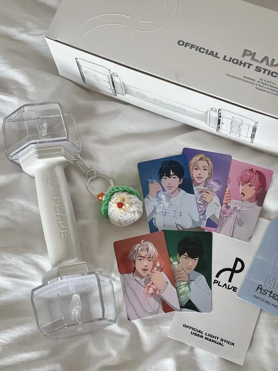 Plave formula lightstick (including yejun noah bamby eunho hamin photocard )