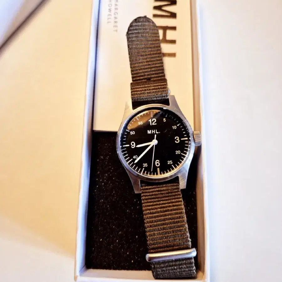 마가렛호웰 밀리터리 시계 MHL MILITARY WRIST WATCH