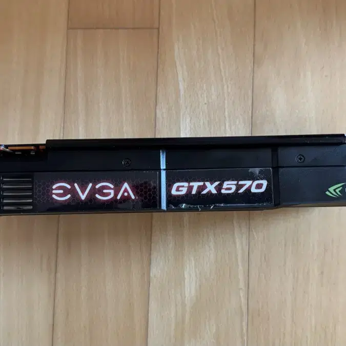 그래픽카드 엔비디아 EVGA GEFORCE GTX 570 라데온 게임 글