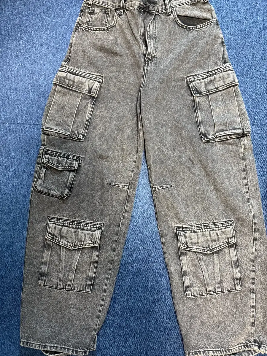 Zara Utility Cargo Pants