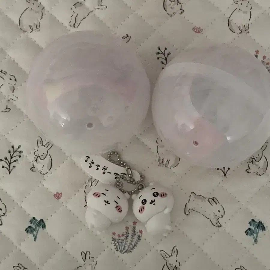 CHIIKAWA | 치이카와 Chiikawa Munchkin Speech Bubble keyring