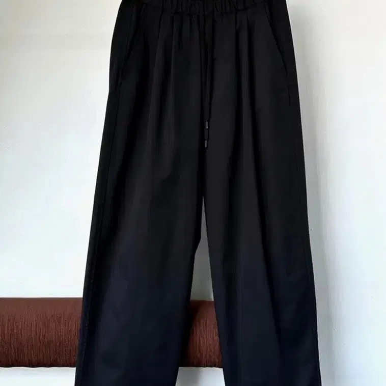 프릭스스토어 와이드 twill wide tapered easy pants