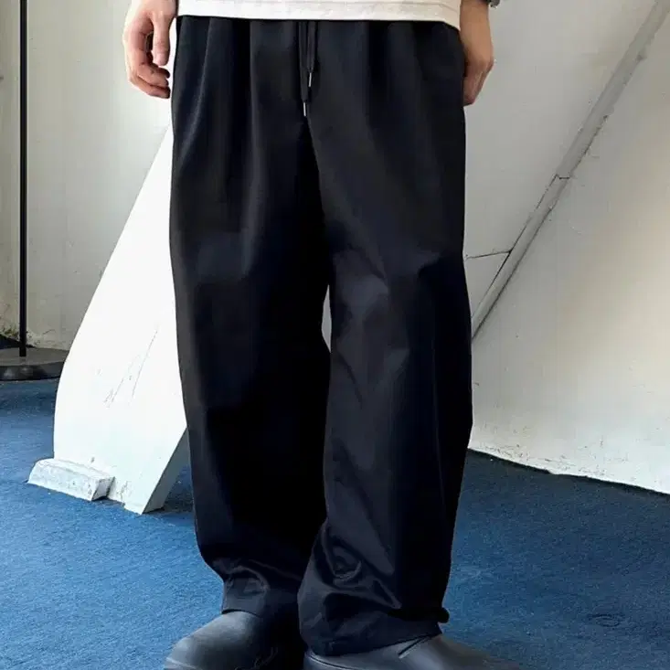 프릭스스토어 와이드 twill wide tapered easy pants