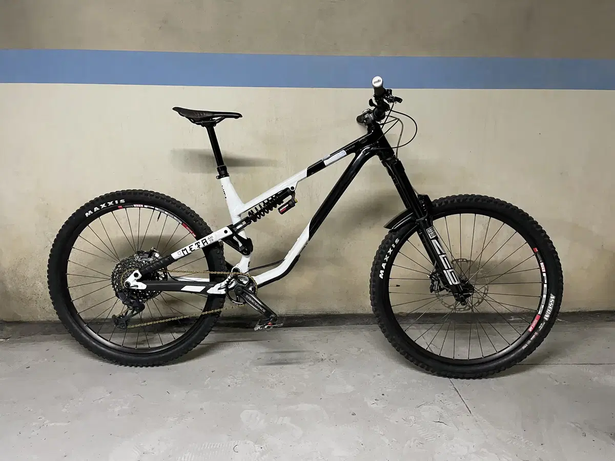 2021 코멘샬 메타 AM XL 풀샥 MTB 판매합니다 대차X