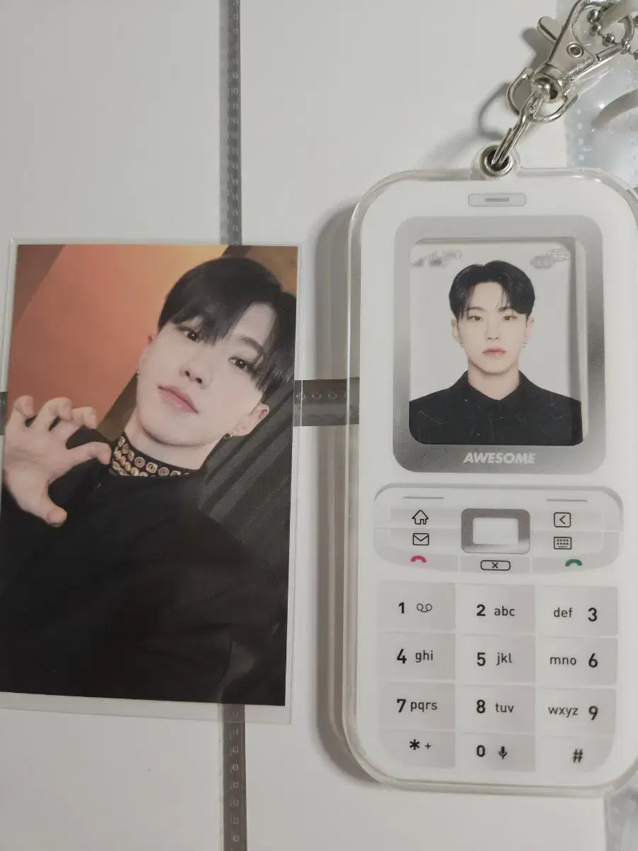 Seventeen hoshi HotelTin photocard sells shares