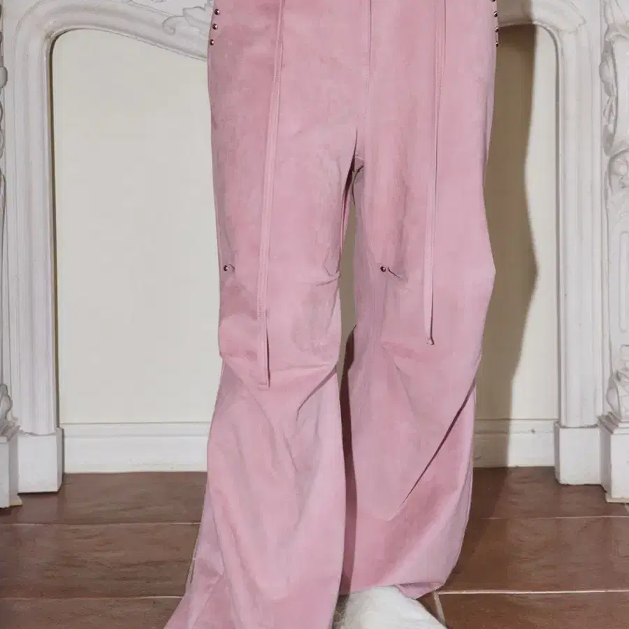 김미더영 G_SUEDE STUD PANTS / PINK