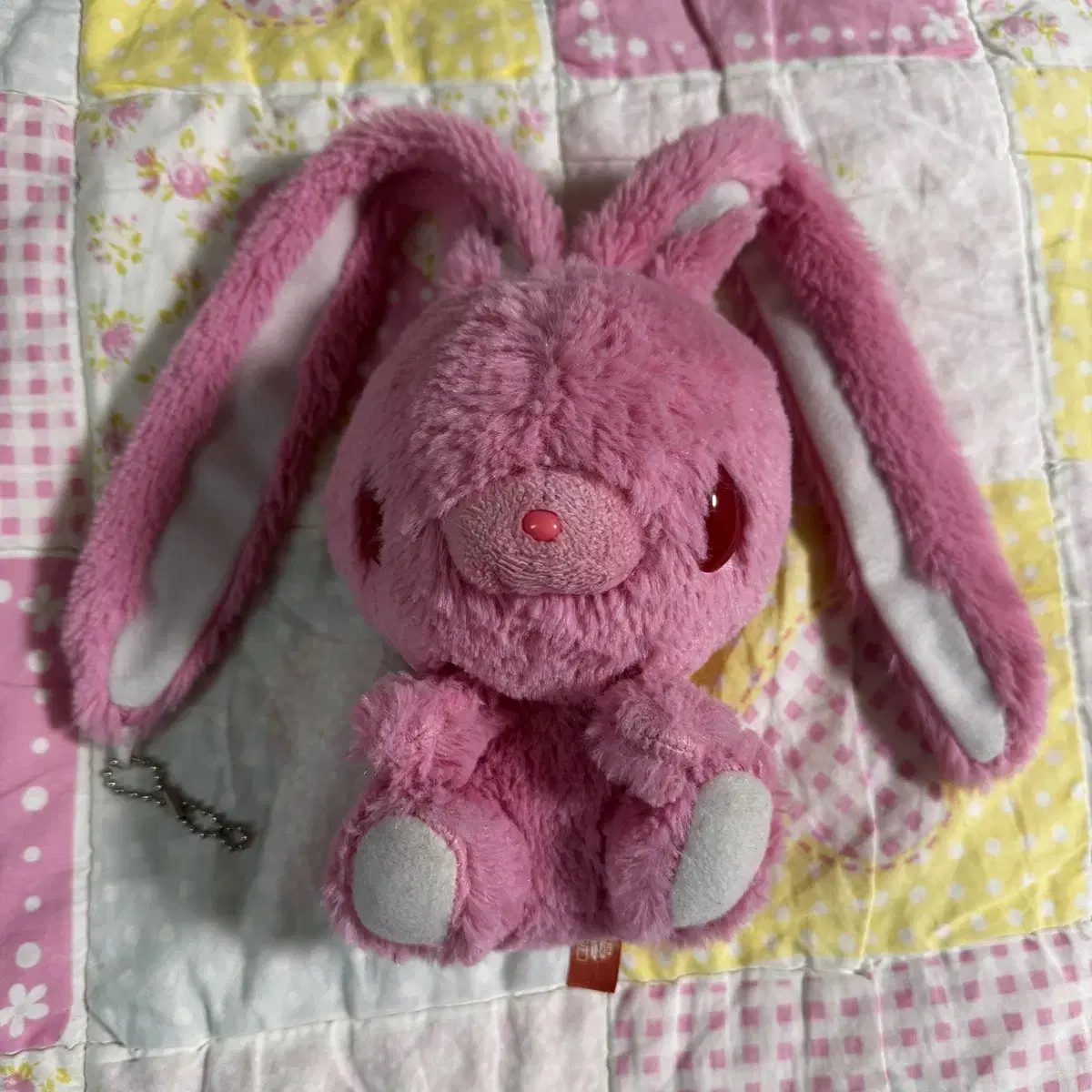 (Price until this week) Universal Bunny Fluffy Pink Keyring