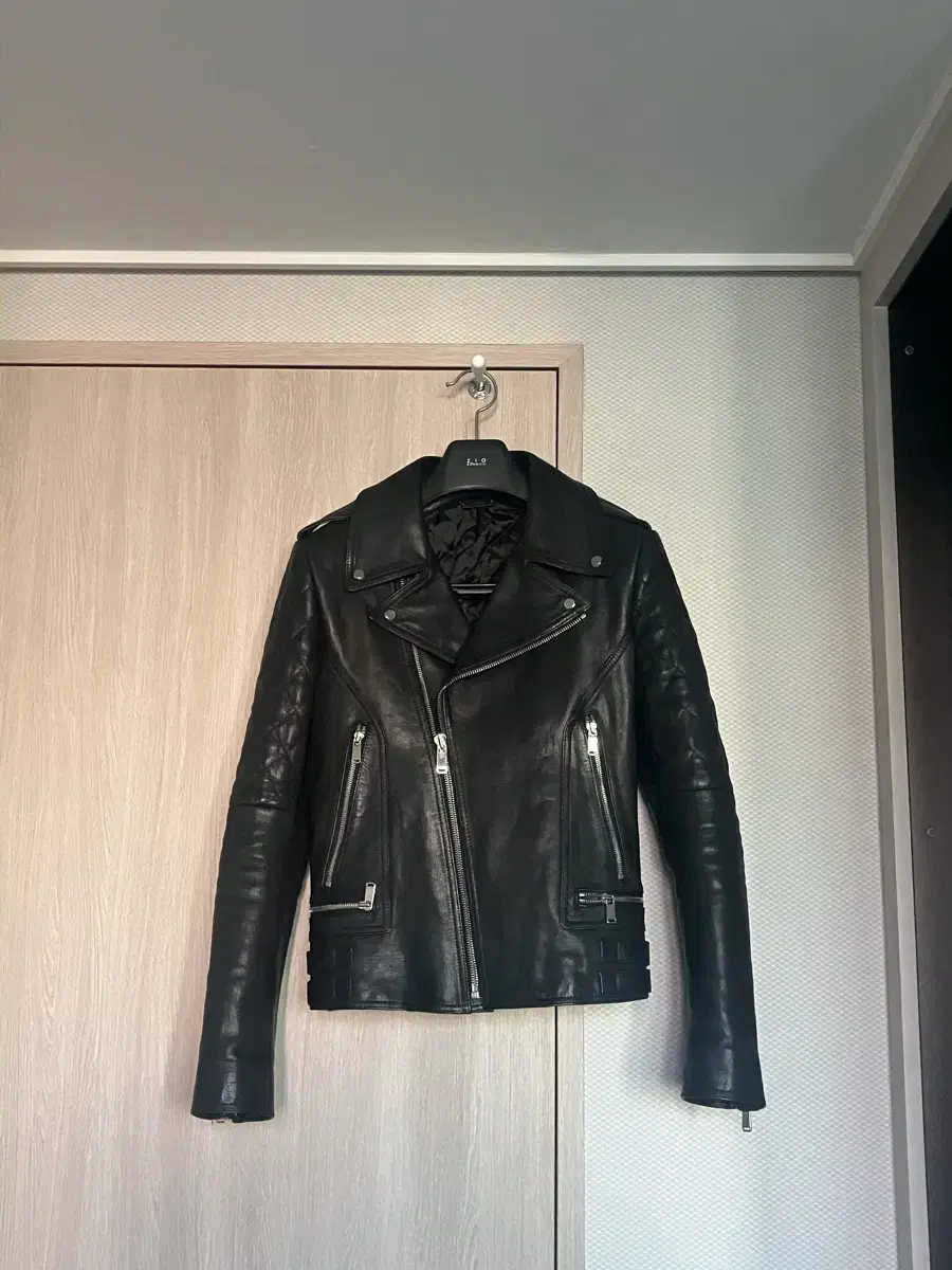 100 Giorgio Gia San Sheepskin Rider Jacket