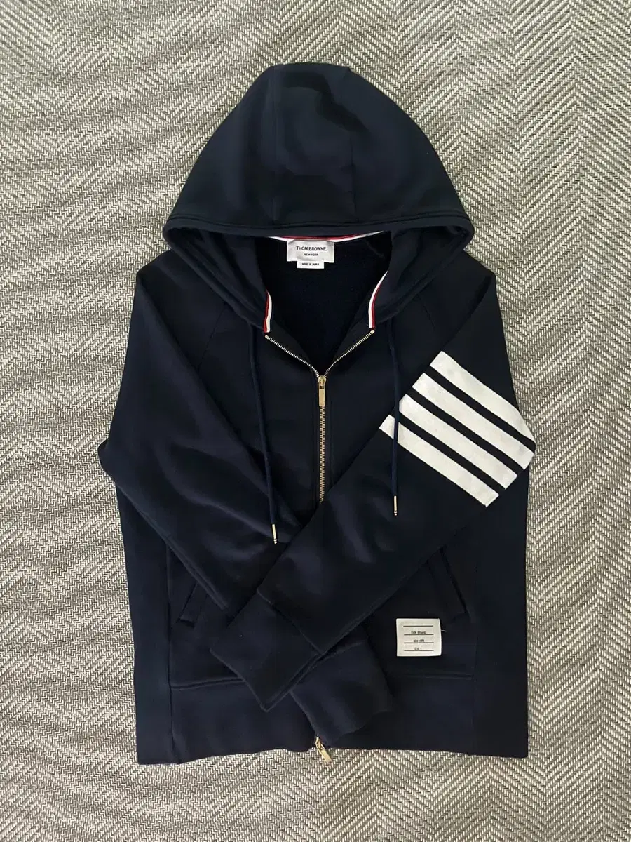 [S급/22ss] Thom Browne Diagonal Armband Navy Hooded Zip Up 4