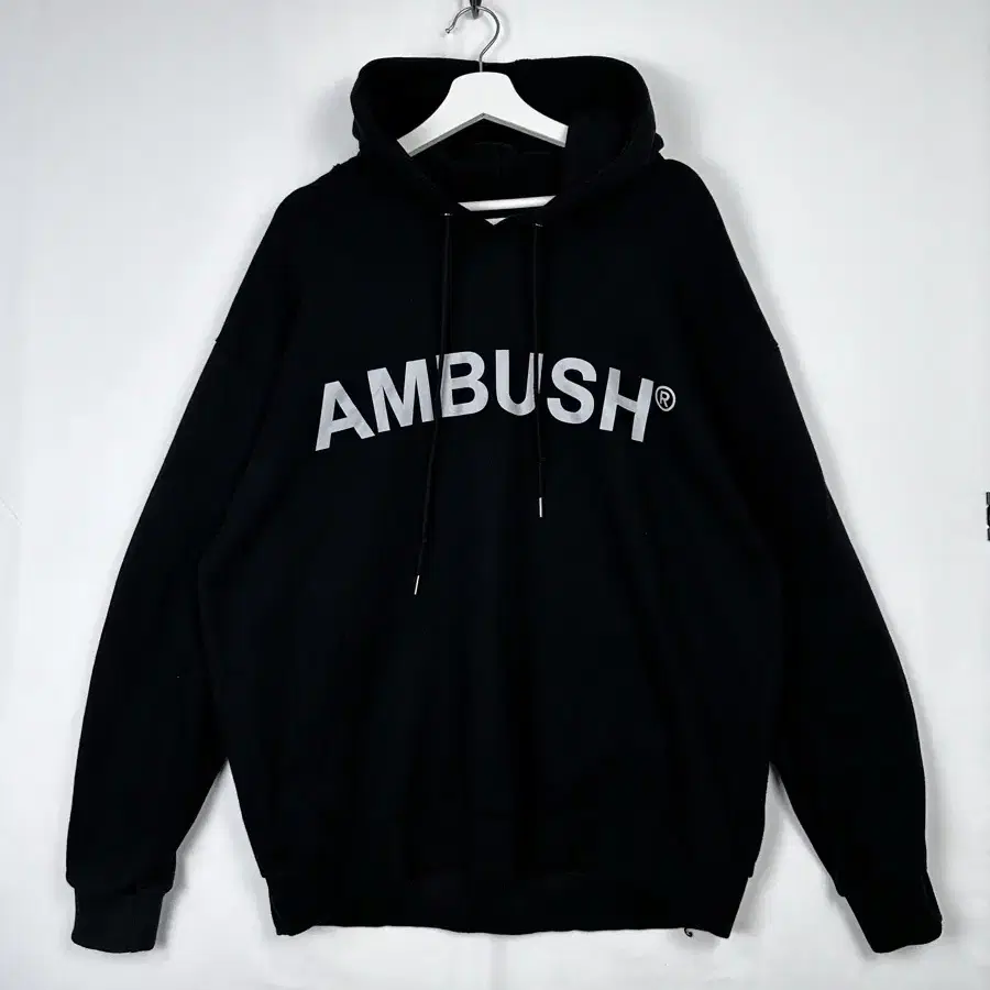 AMBUSH 후디