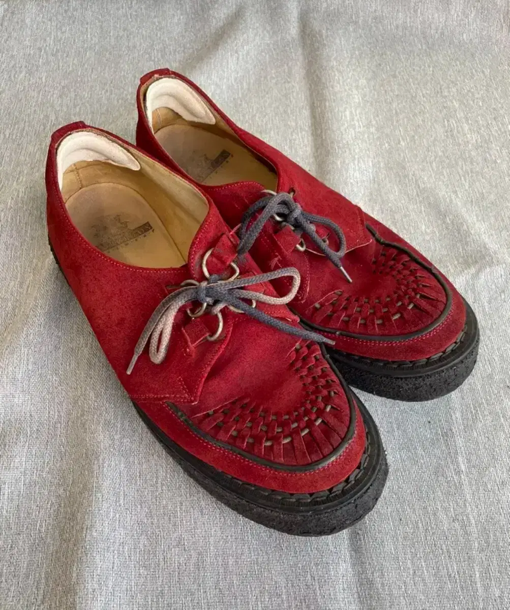 George Cox suede Red size 9