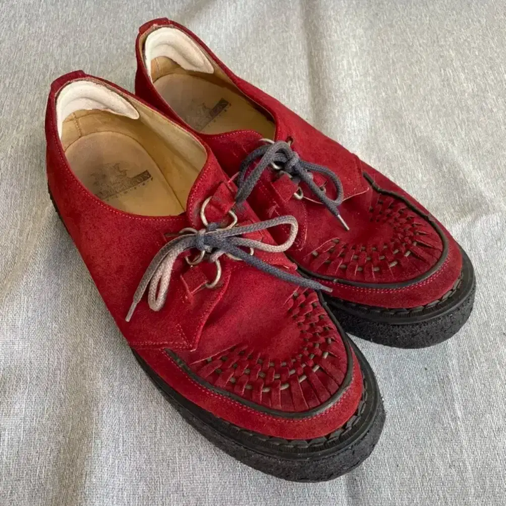 George Cox suede Red size 9