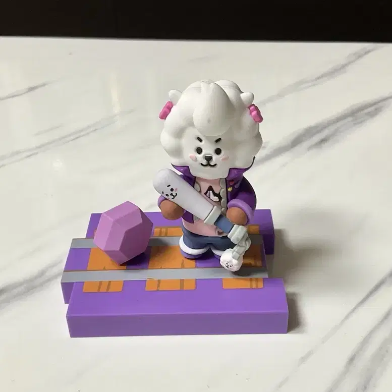 BT21x브롤스타즈 스킨 비비 피큐어