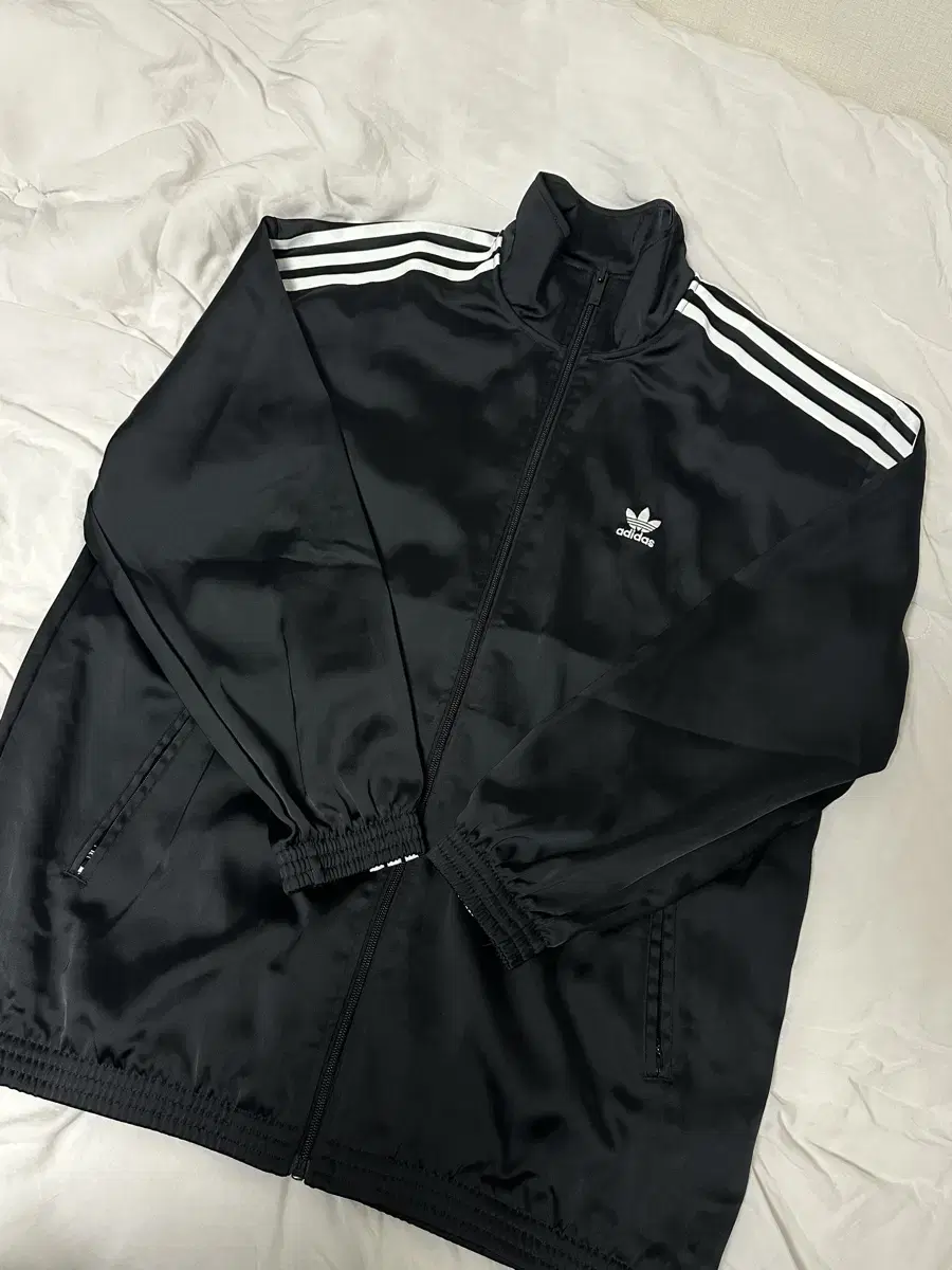 Adidas Jersey Overfit Firebird Satin