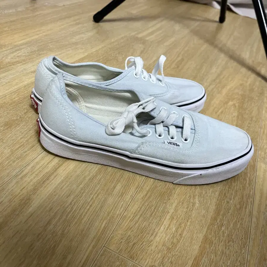 Vans 반스 어센틱 연청 235