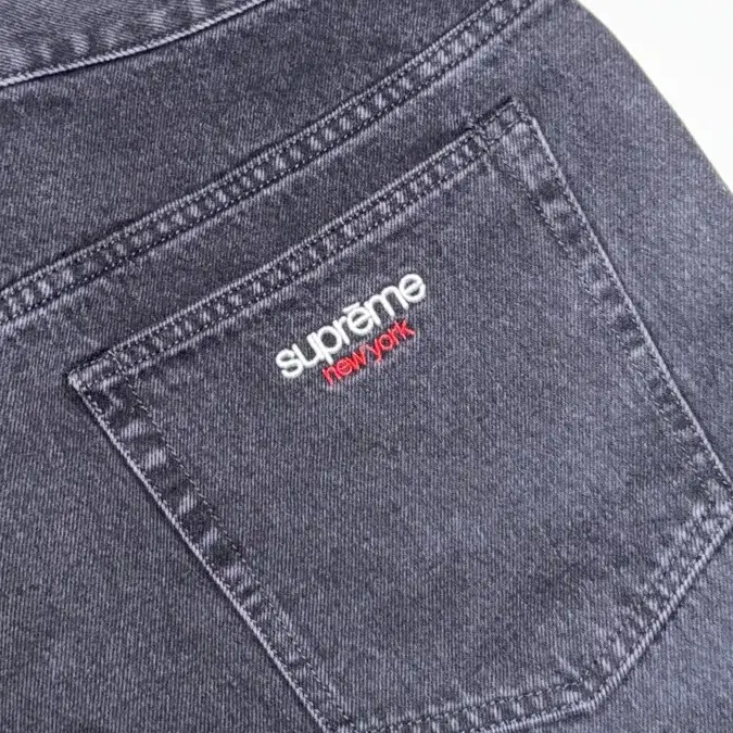 Supreme Baggy Jean Black - 24FW