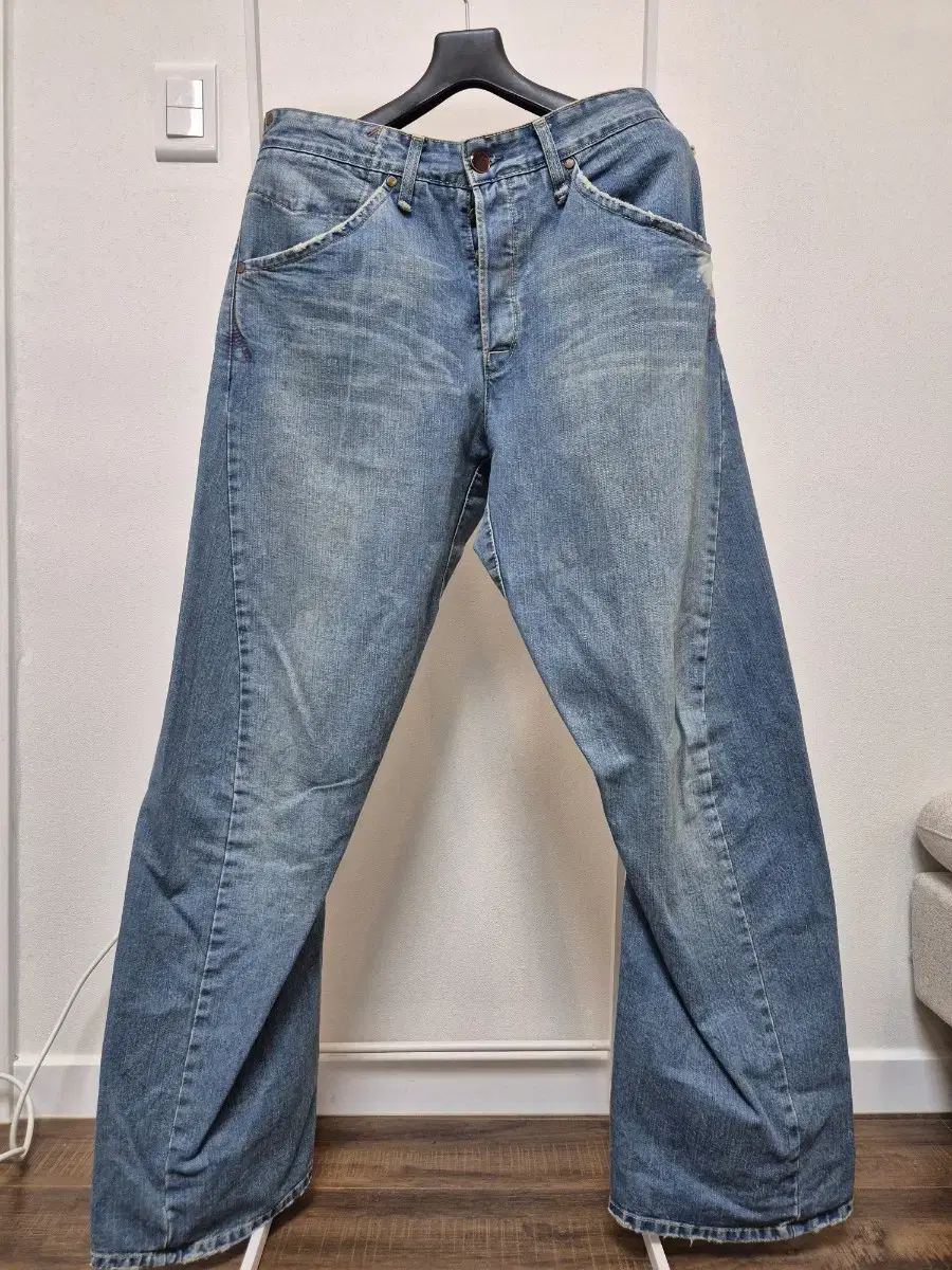 Vintage) European Levi's Engineered Jin (Engine/31x32)