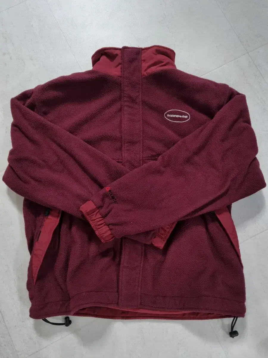 Dinedat Burgundy Fleece