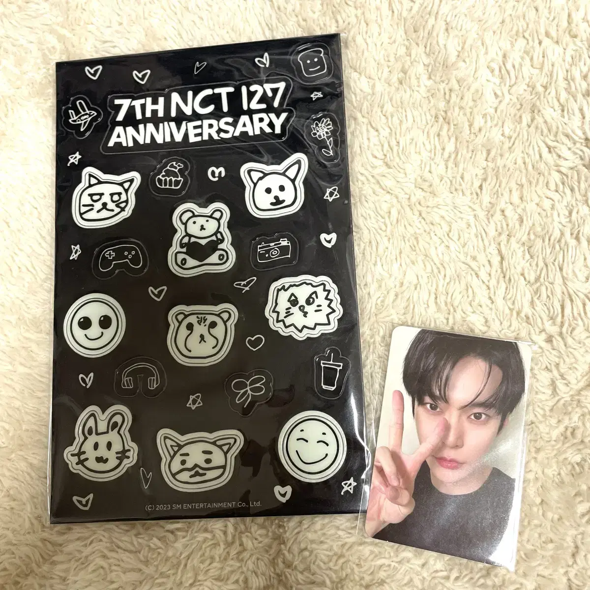 Source) nct 127 nct127 7th anniversary MD sticker doyoung sell wts.