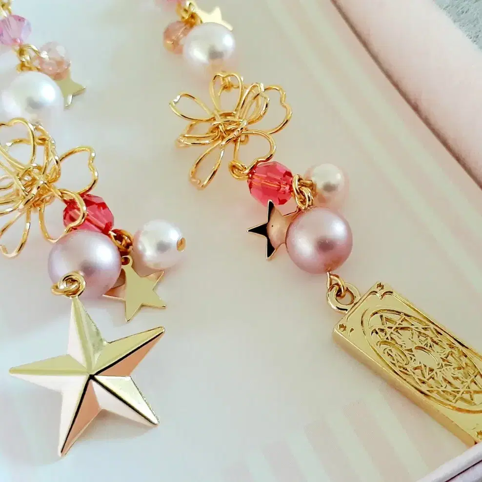 Kardcapsa Mubik limited edition Kardcapsa Sakura Kardcapsa Cherry