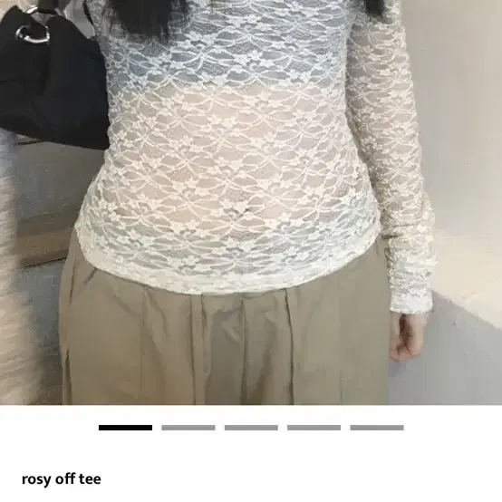 아워캐비넷 rosy off tee (시스루 오프숄더 티 화이트)