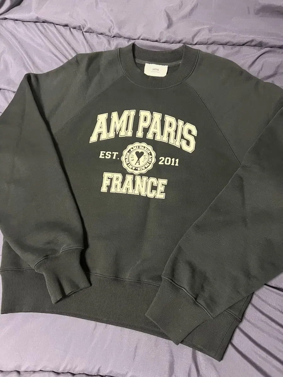 Ami Paris France Man-to-Man Black