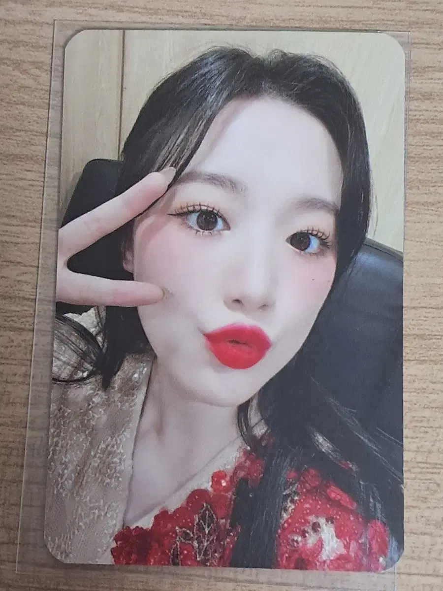 Idle shuhua I BURN US TARGET pre-order benefit photocard wts